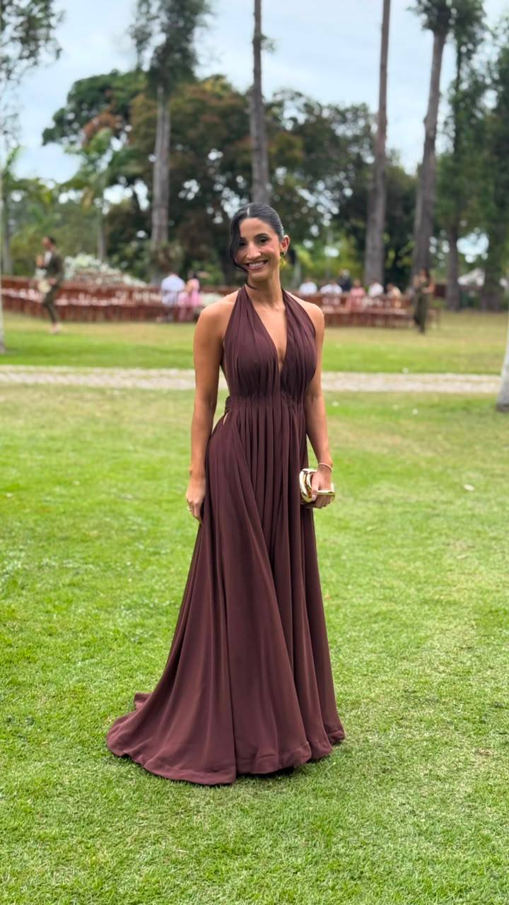 Vestido longo marrom-chocolate com drapeado no busto e caimento fluido, foto 2
